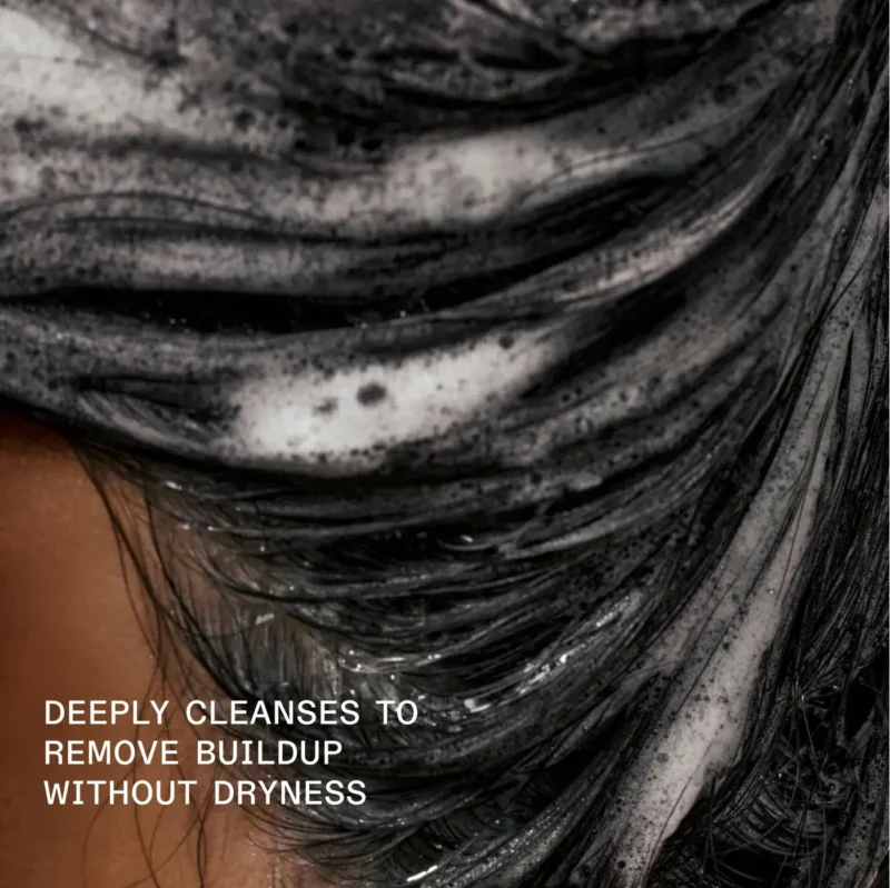 OLAPLEX Nº.4C BOND MAINTENANCE® CLARIFYING SHAMPOO 250ml - Image 7